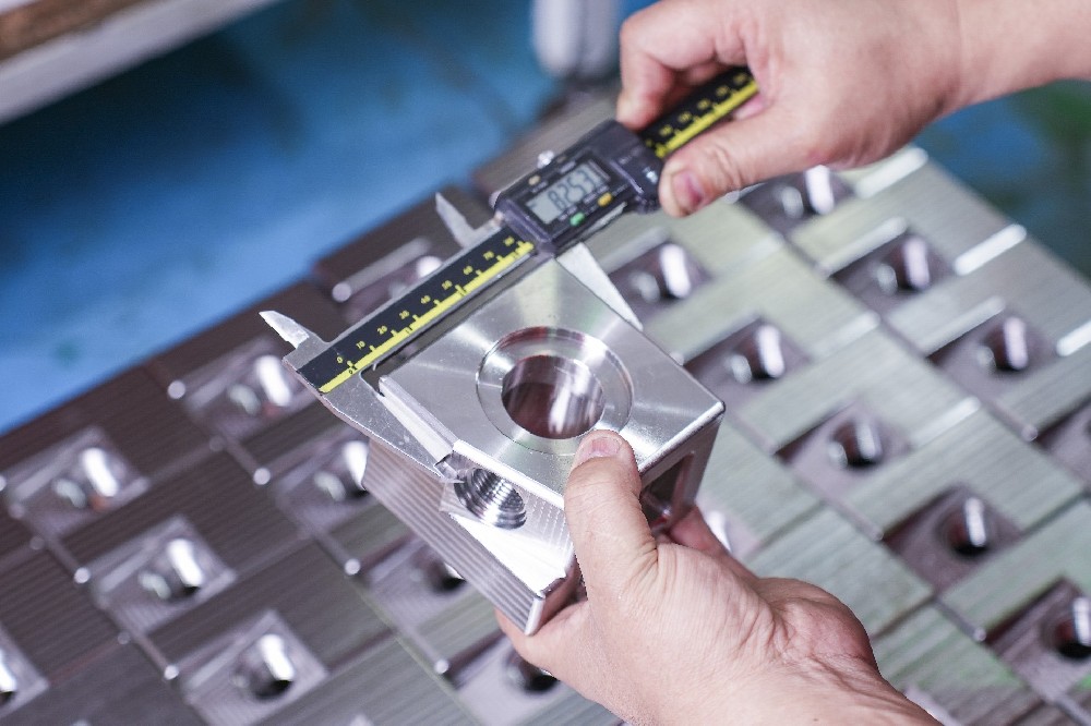 为什么CNC加工成本高？